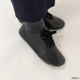 リプロダクション オブ ファウンド　レザースニーカー　着用画像