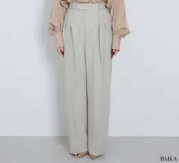 ツータックワイドパンツ　フロント