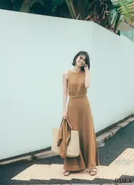 サラリとして快適な涼素材ニットアップでご機嫌な休日に