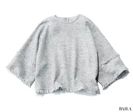 アンタイトルのブラウス