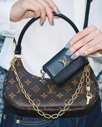 LOUIS VUITTONの財布