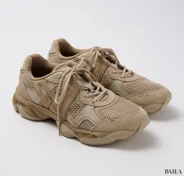 オニツカタイガーのスニーカー　ティグラン　歩きやすい