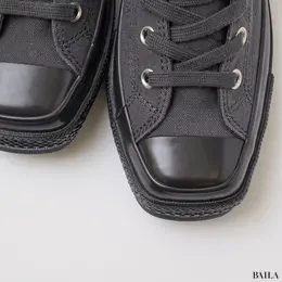 コンバースのスニーカー　歩きやすい　オールスタースクエアトウ