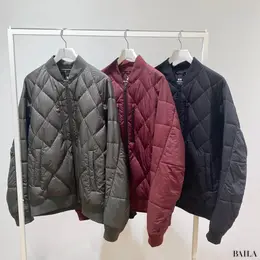 ユニクロ　リサイクルハイブリッドダウンジャケット　カラーバリエーション