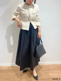 「ツイードショートジャケット」「ボリュームタックフレアスカート」