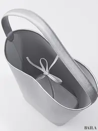 カランシエルのトートバッグ　中