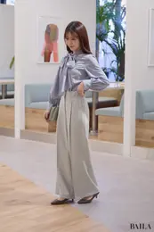 ナチュラルビューティーベーシック　メタルポイントハイウエストパンツ　春　通勤　コーデ　