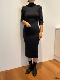 「3Dニットメリノブレンドワンピース」ブルー　162cm 正面