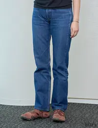 ニューバランスのブラウンスニーカーを試着　デニムコーデ