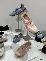 キャッチーな「シューズ」も充実で、足元のおしゃれもお任せ！