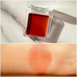 イエベ秋 パーソナルカラー コスメ チーク ちふれ「リップ ＆ チーク バーム BE10」