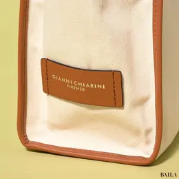 ジャンニ キアリーニ　マルチェッラ M　ブランドロゴ装飾