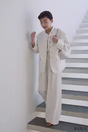 2-wayストレッチ イージーセミワイドパンツ　新作　トゥモローランド　春　通勤　コーデ　ホワイト