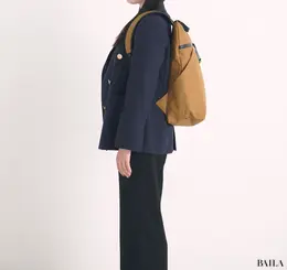 ノースフェイス　リュック　着用感　サイド