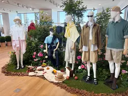 爽やかな春カラーと素材感のあるアイテムが充実