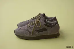 新作スニーカー「リプロダクション オブ ファウンド」のBRITISH TRAINER　横画像