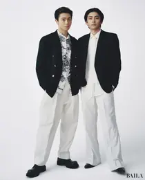 市川染五郎と市川團子　全身ポートレート　歌舞伎