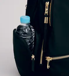 トゥミの通勤リュック　ポケット
