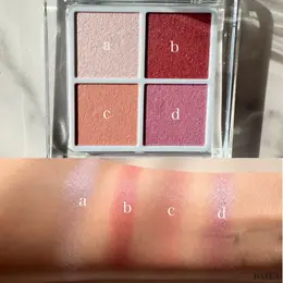 ブルべ冬　パーソナルカラー コスメ  アイシャドウ WHOMEE「リリュタンパレット ビスチェ」