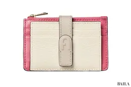 FURLA（フルラ）の財布