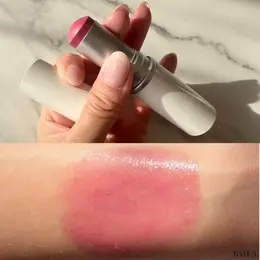 ブルべ冬　パーソナルカラー　コスメ　チーク　ヒンス「トゥルーディメンションラディアンスバーム リルモーヴ」