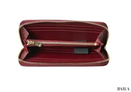 フェラガモ　財布の中