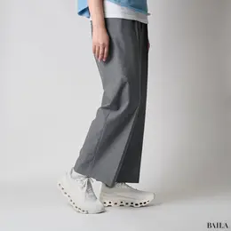 onのスニーカーを試着　CloudmonsterVoid