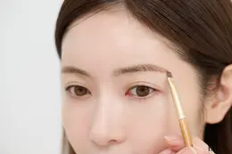 くみっきー　舟山久美子さん　アイメイク編　アイブロウ　2