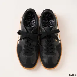 プーマのスニーカー　歩きやすい　パレルモ