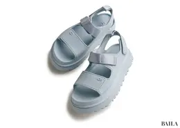 （4.4）￥17600／エミ ニュウマン新宿店（UGG for emmi）