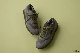 新作スニーカー「リプロダクション オブ ファウンド」のBRITISH TRAINER　正面画像