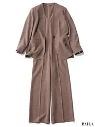 登壇服向けオールインワン　洋服の青山