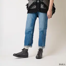 コンバースのスニーカーを試着　スクエアトウ