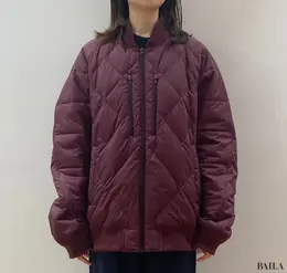 ユニクロ　リサイクルハイブリッドダウンジャケット　着用画像　正面