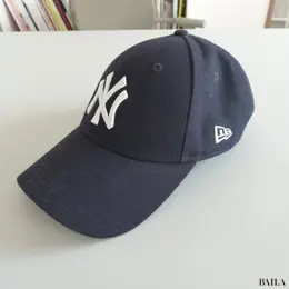 ニューエラの9FORTY ニューヨーク・ヤンキースのブツ写真