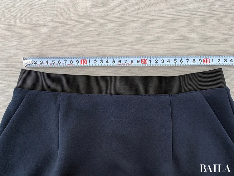 ウエスト：約32cm