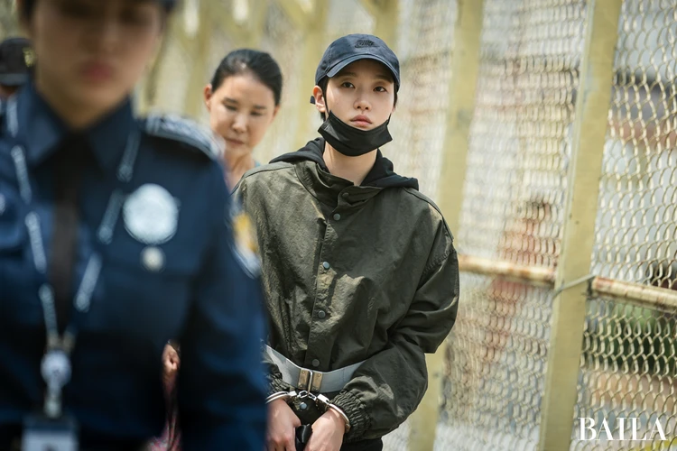 告白の代価：移送中のキム・ゴウン