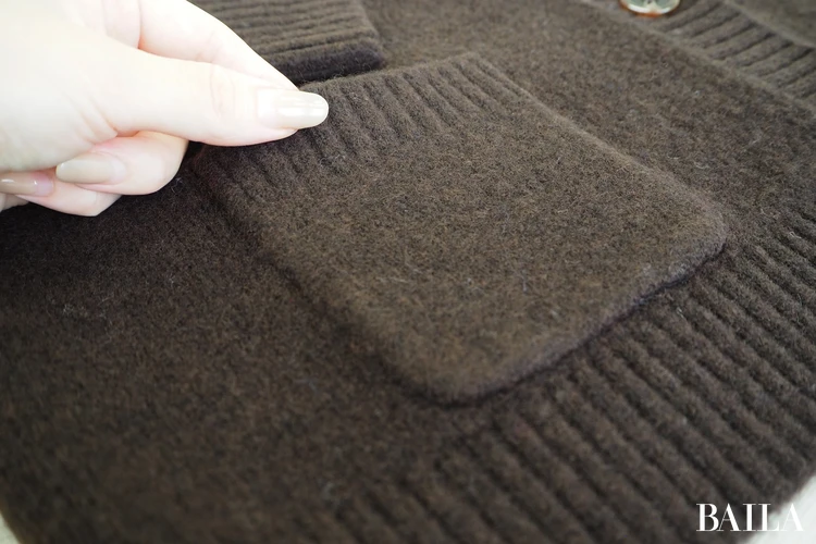 身長162cm ユニクロ スフレヤーンショートカーディガン ダークブラウン Mサイズ 正面　ポケット