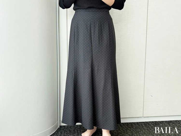 【結論】毎日の装いに寄り添う、女性らしい万能スカート