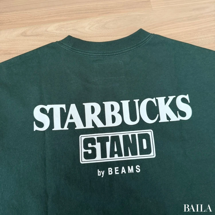 スタバ×ビームス Tシャツ：背中のロゴ