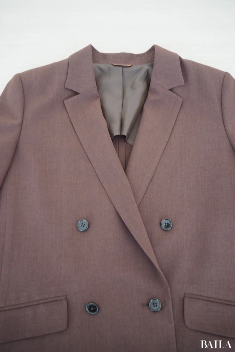 デザイン:クラシカルな中に抜け感が光る、今どきシルエット