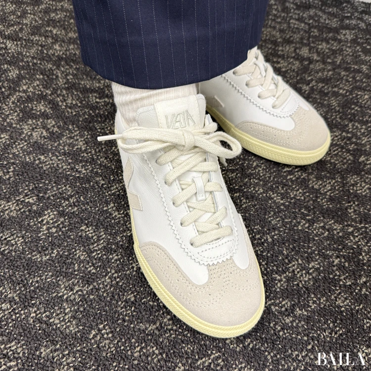 VEJA(ヴェジャ) VOLLEY 履いた様子