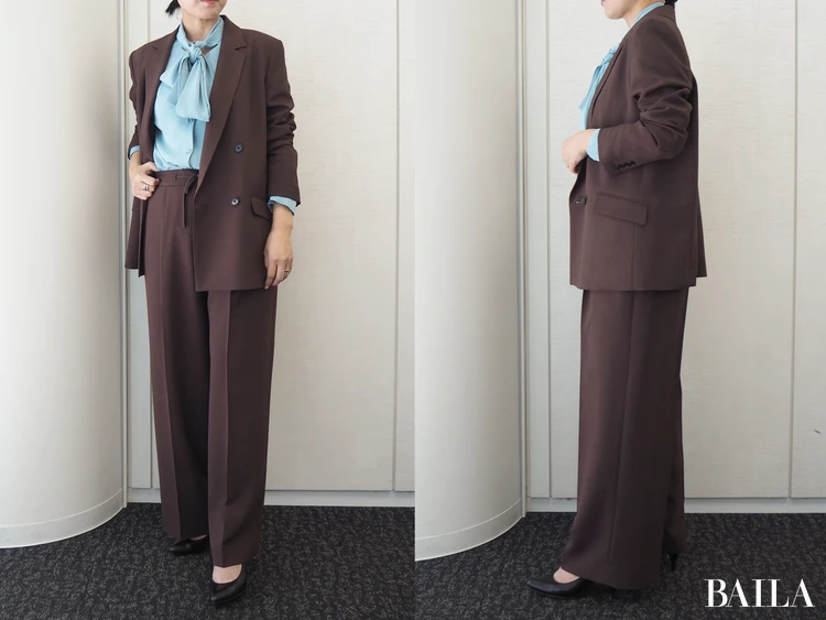 同素材のパンツとセットアップでオフィスコーデ