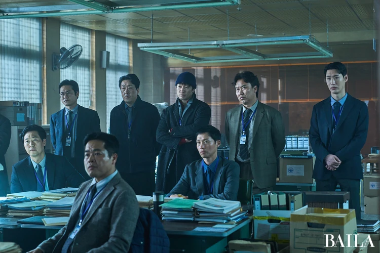 ナインパズル:警察署の場面写真