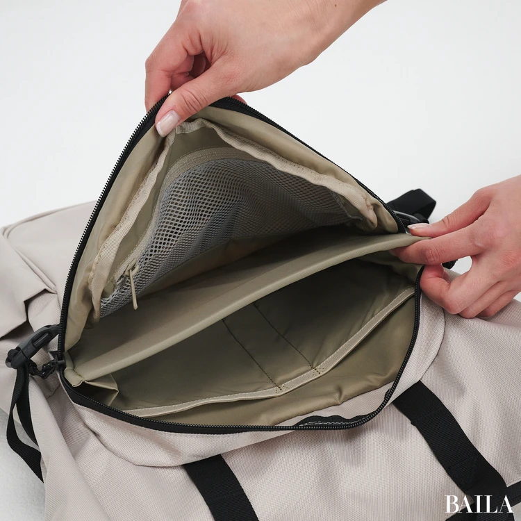 ザ・ノース・フェイス　リュック　フロントポケットの内側