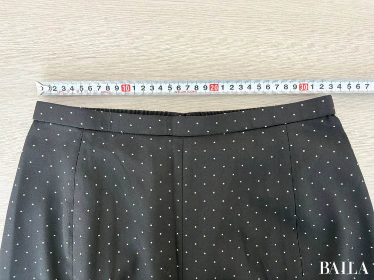 ウエスト:約33cm