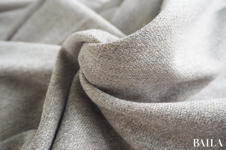 青山商事　スーツスクエア　CHANTOWA サイドタックスカート　￥13090　ベージュ　サイズ38　生地感