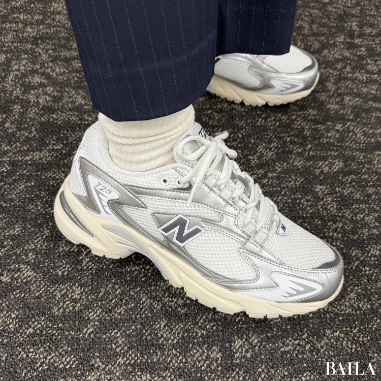 ★NEW BALANCE★ML725CG★大人気★ ニューバランス 白スニーカー】着用レビューも！ ML725CGは
