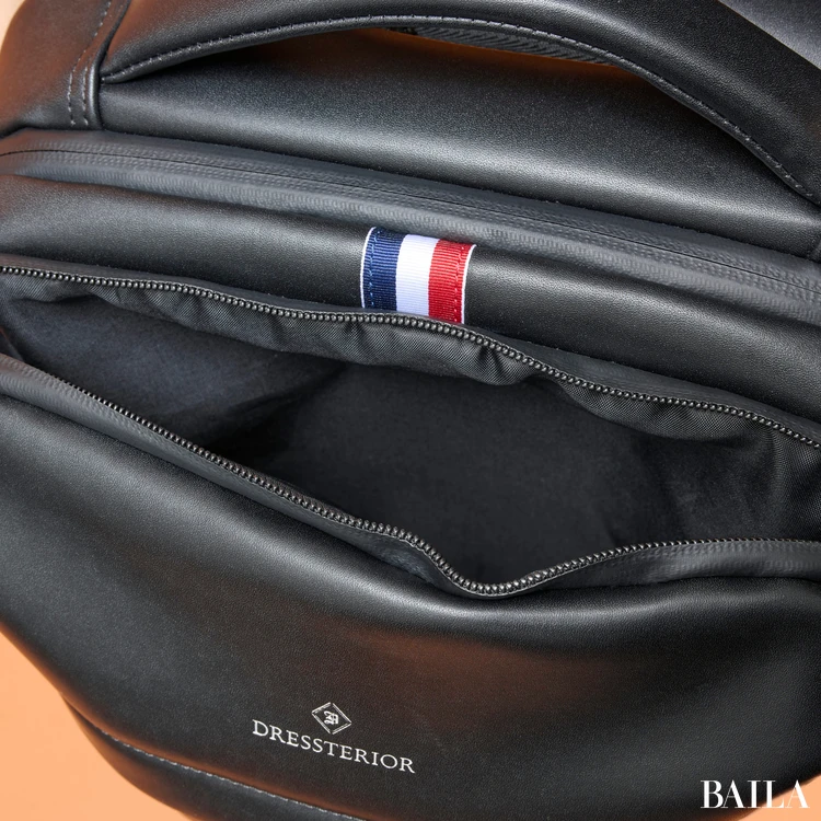 ドレステリア　【荷重軽減】サスペンション 再生皮革バックパック　フロントポケット②