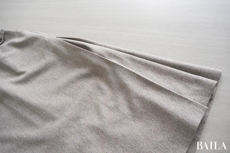 青山商事　スーツスクエア　CHANTOWA サイドタックスカート　￥13090　ベージュ　サイズ38　プリーツタック